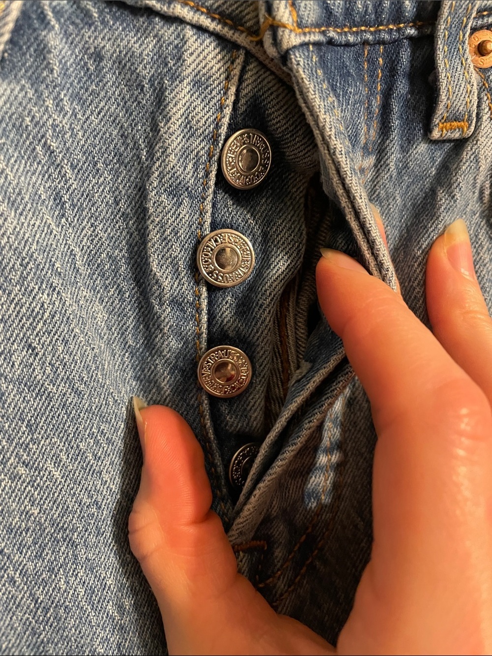 Levi’s 501 Curve Jeans Medium Wash - Picture 10 of 10